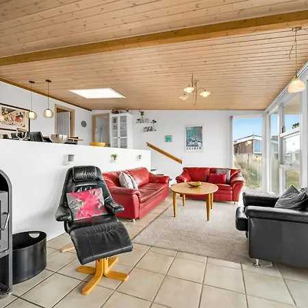 Emelin - 475m From The Sea By Interhome *