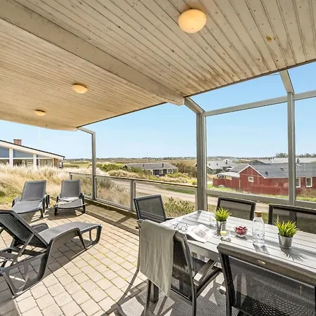Emelin - 475m From The Sea By Interhome